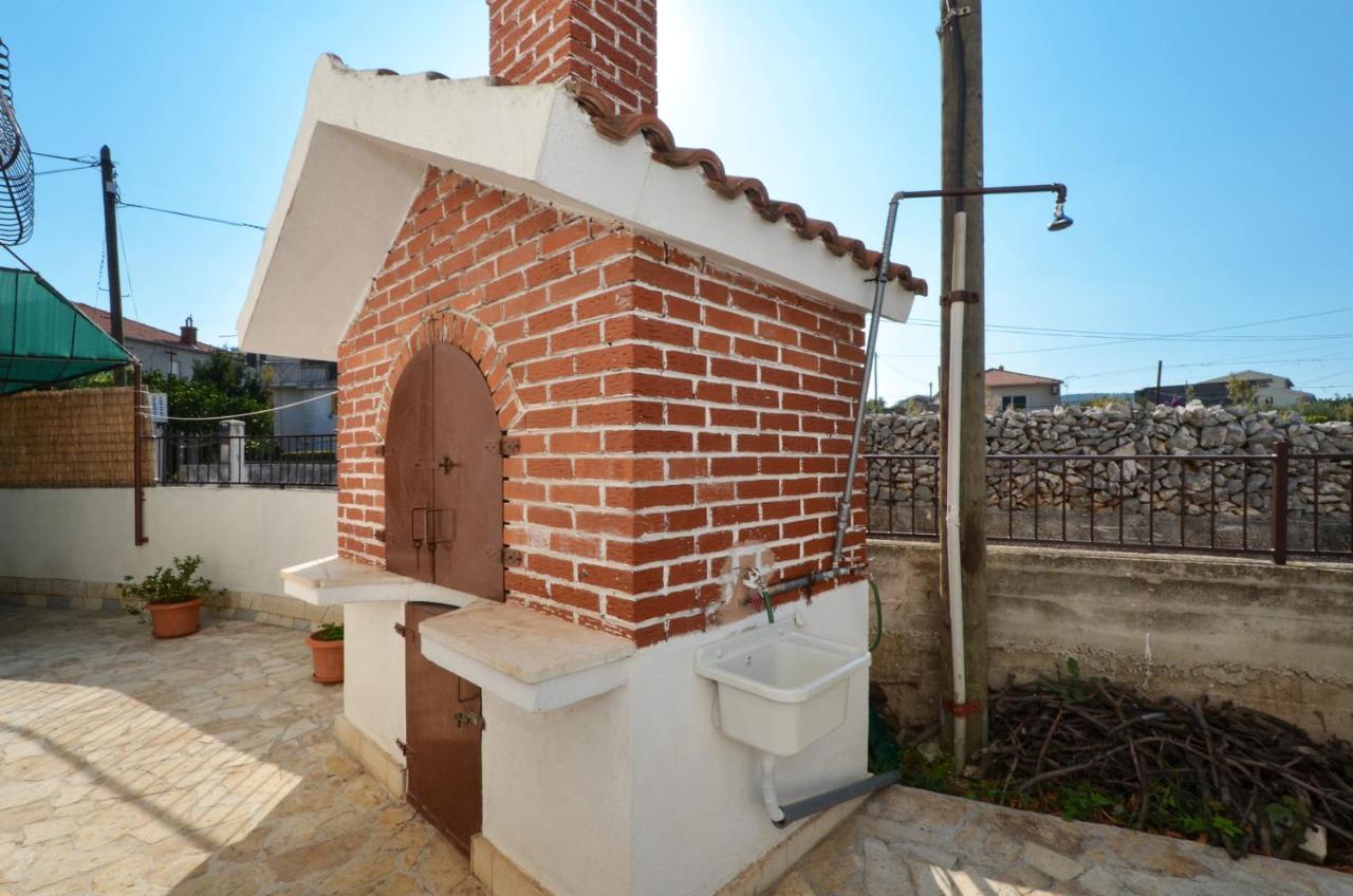 Apartments By The Sea Slatine, Ciovo - 12176 المظهر الخارجي الصورة