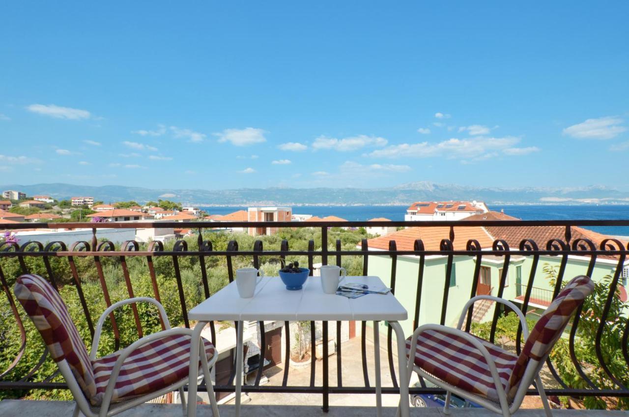 Apartments By The Sea Slatine, Ciovo - 12176 المظهر الخارجي الصورة